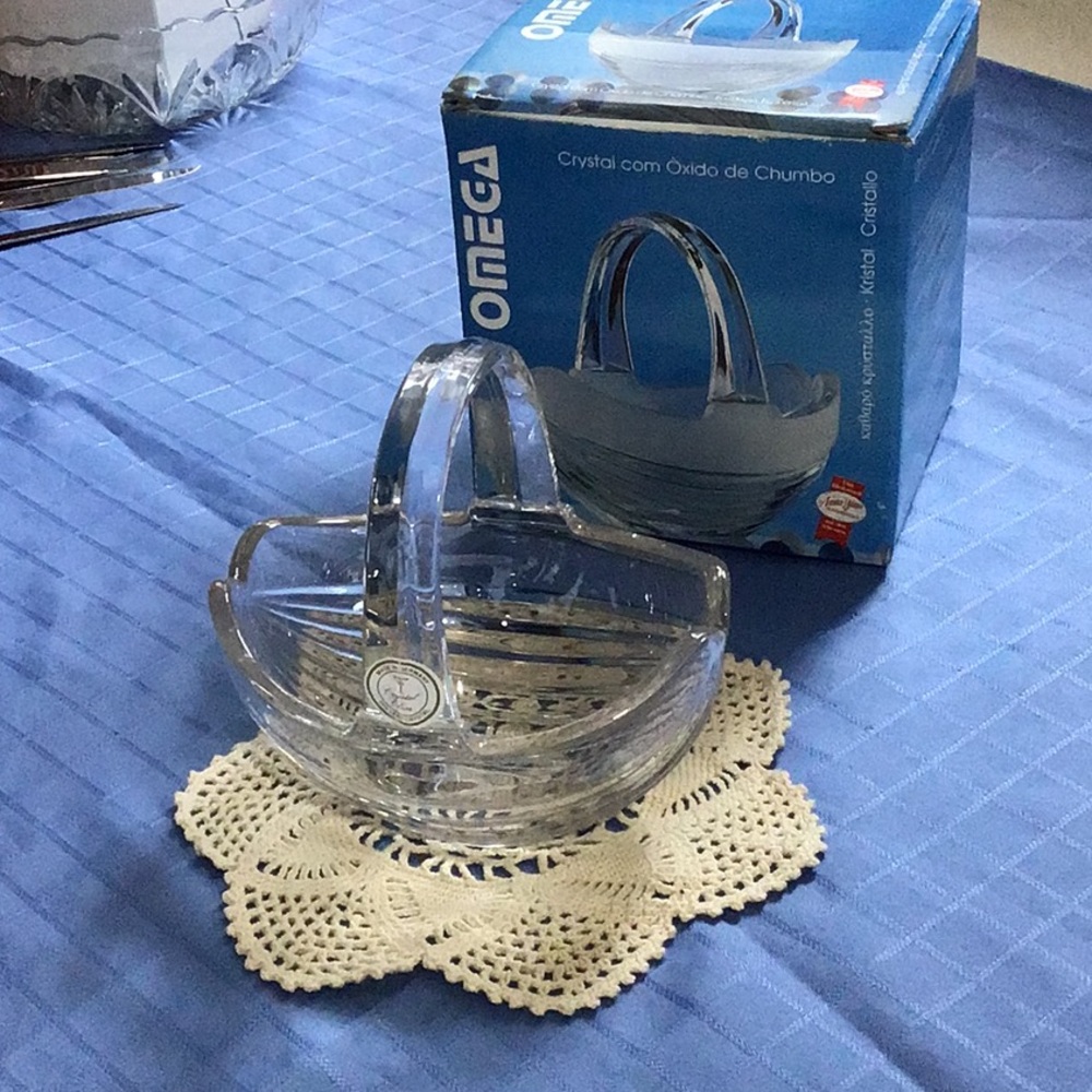 Crystal basket